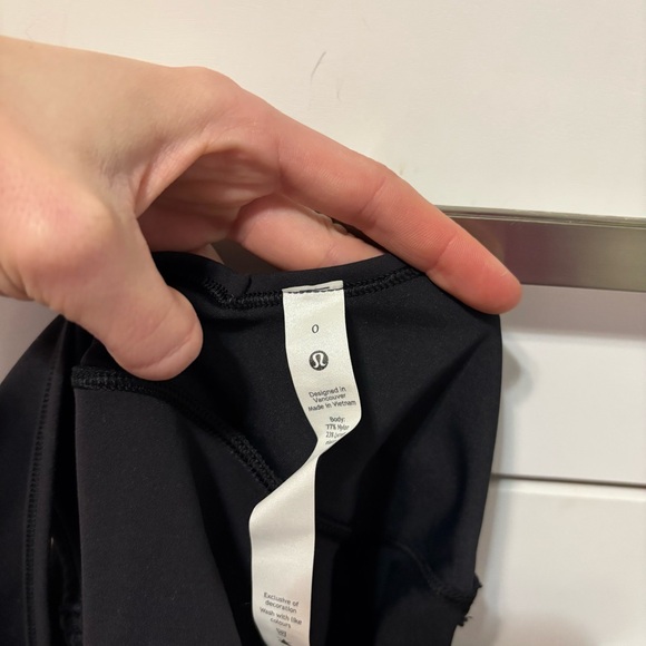 Lululemon Power Pivot Reversible Tank Top - Picture 4 of 5